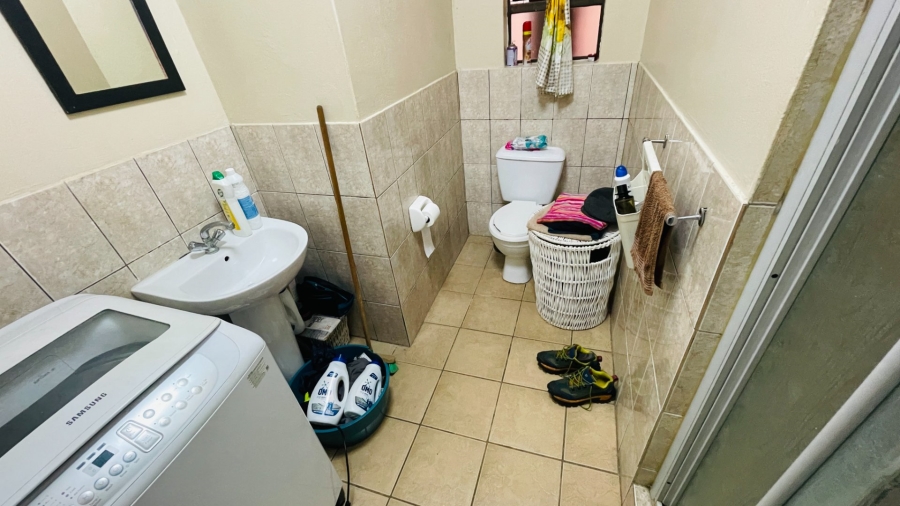1 Bedroom Property for Sale in Potchefstroom North West
